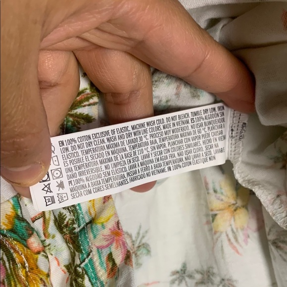 Floral Print Romper - Picture 3 of 6